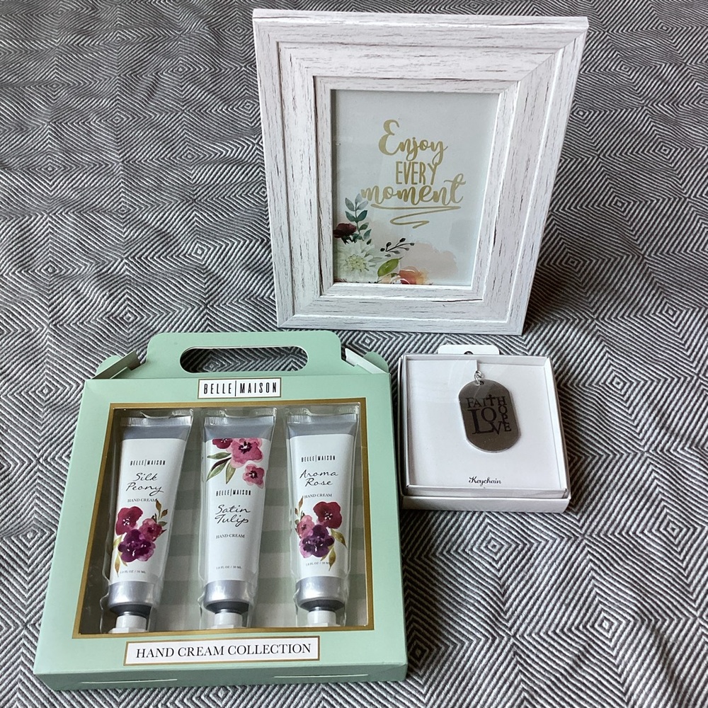 Inspirational gift bundle NWT - frame, pack of 3 hand creams & Faith keychain